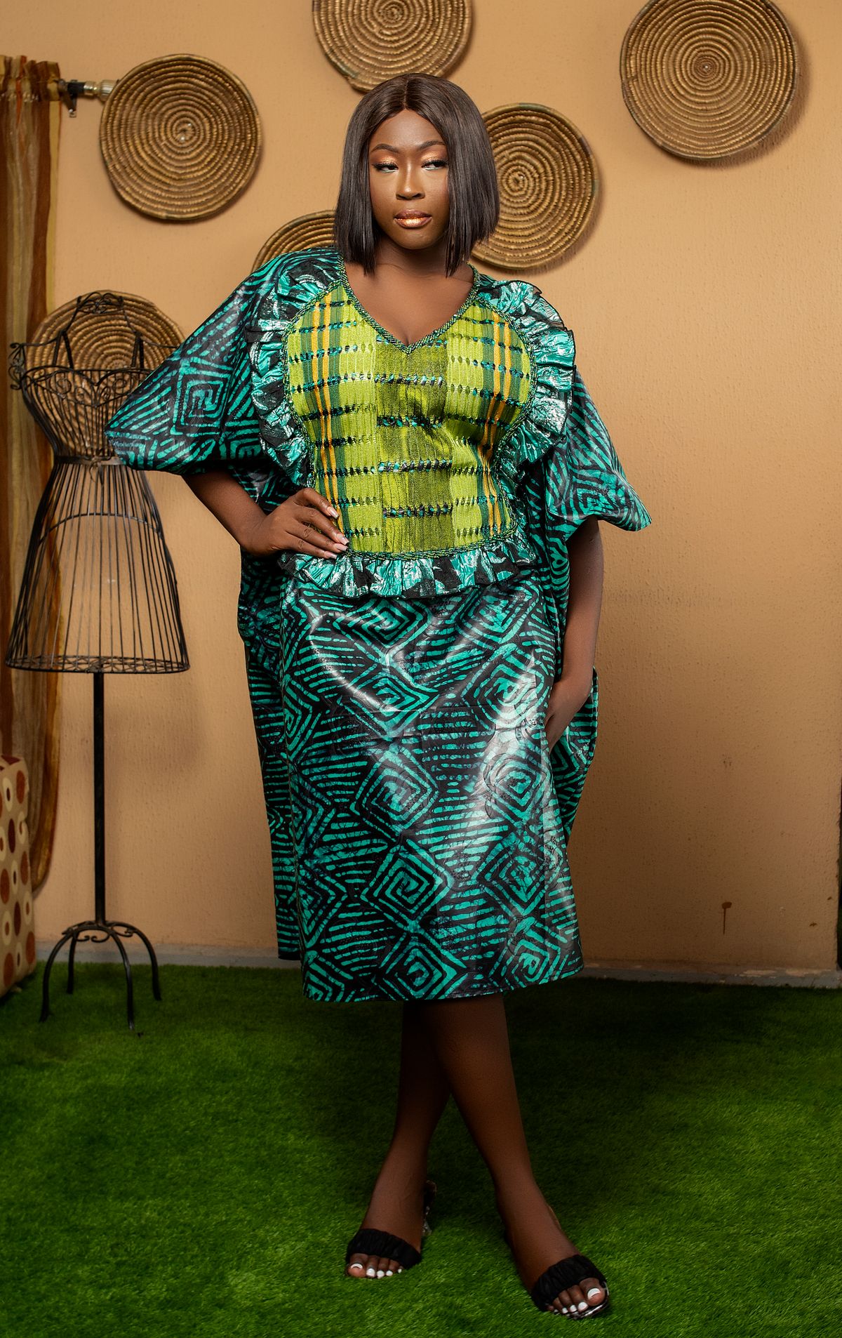 Robe bleue manches bouffantes